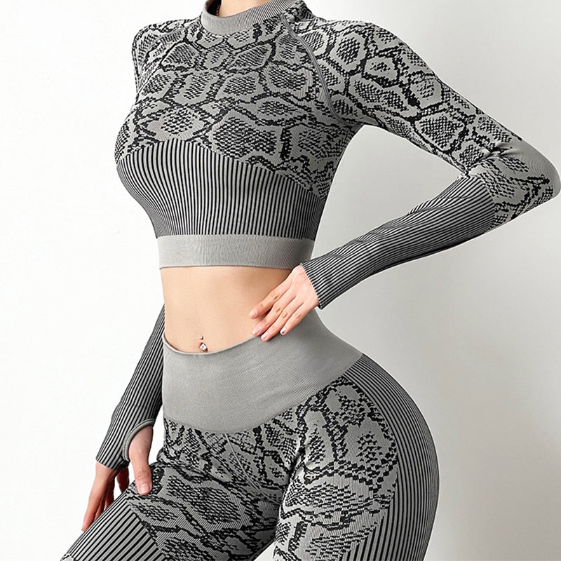 Yoga Clothes Autumn And Winter Tight-fitting Moisture Wicking Sports Suit Women Seamless Knitted Yoga Clothes Women Black gray