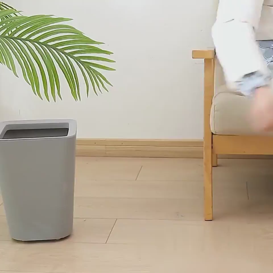 4 Universal Pulleys Can Be Pasted. DIY Stealth 360° Sticky Caster Roller In Use At Home